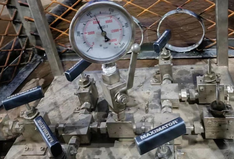 Hydrostatic testing detects breaks, holes, or gaps in vessels that result during their fabrication from casting or welding. 